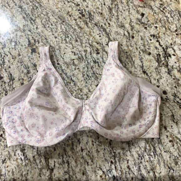 Bali size 38DD non padded underwire bra with side support panels. Under arms are - Picture 12 of 16